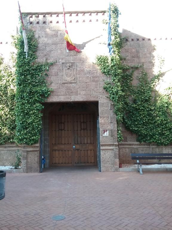 Hotel Vinedos Y Bodegas El Castillo Villarrobledo Dış mekan fotoğraf