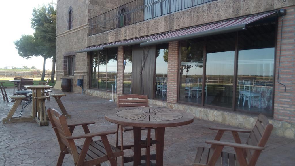 Hotel Vinedos Y Bodegas El Castillo Villarrobledo Dış mekan fotoğraf